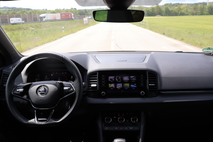 Škoda Karoq 2,0 TDI DSG Sportline 4x4 DPH