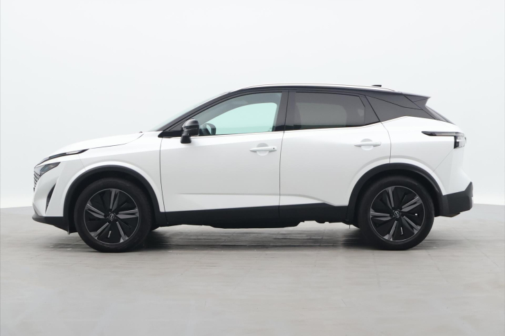 Nissan Qashqai 1,3 DIG-T 116kW Tekna 4WD CZ Záruka
