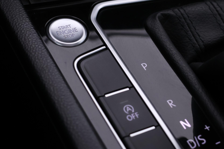 Volkswagen Passat 2,0 TDI DSG Business Panorama