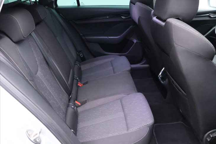 Škoda Octavia 2,0 TDI 110kW DSG Ambition