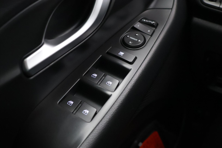 Hyundai i30 1,4 T-GDI 103kW DCT Navi LED