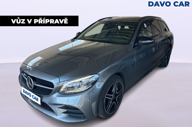 Mercedes-Benz Třídy C 2,0 300de 143kW AMG Night LED