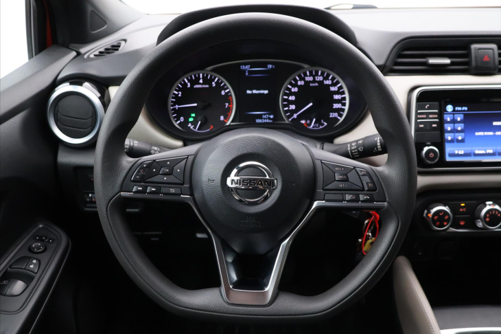 Nissan Micra 1.0 i 52kW CZ Acenta