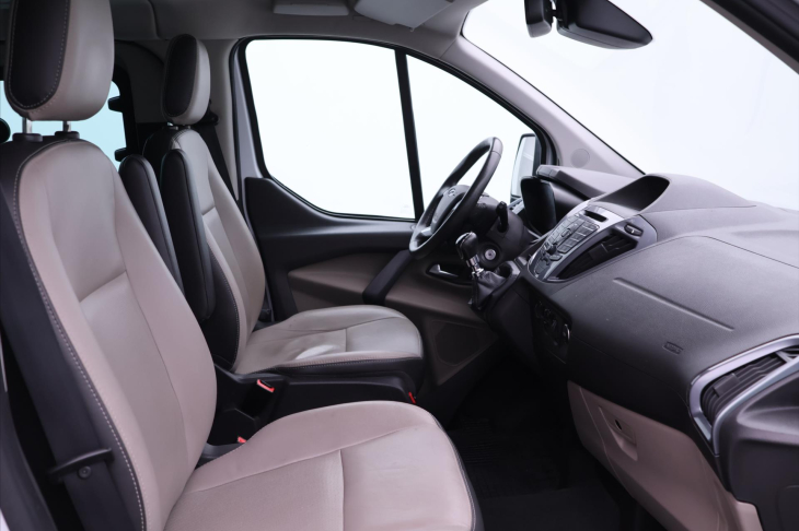 Ford Tourneo Custom 2,2 TDCi 114kW CZ L2 Titanium