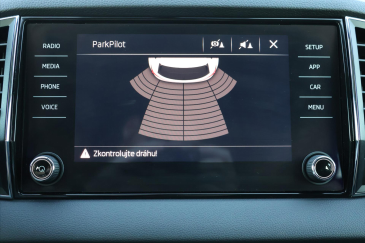 Škoda Karoq 1,5 TSI DSG Ambition LED CZ