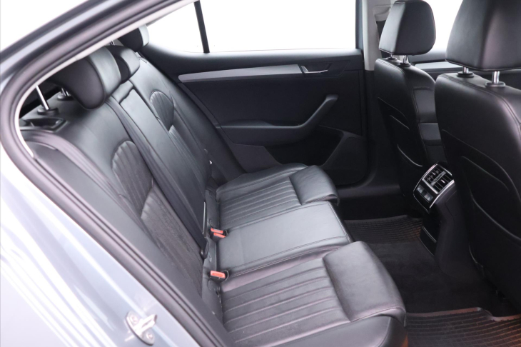 Škoda Superb 2,0 TDI 140kW DSG Style Plus