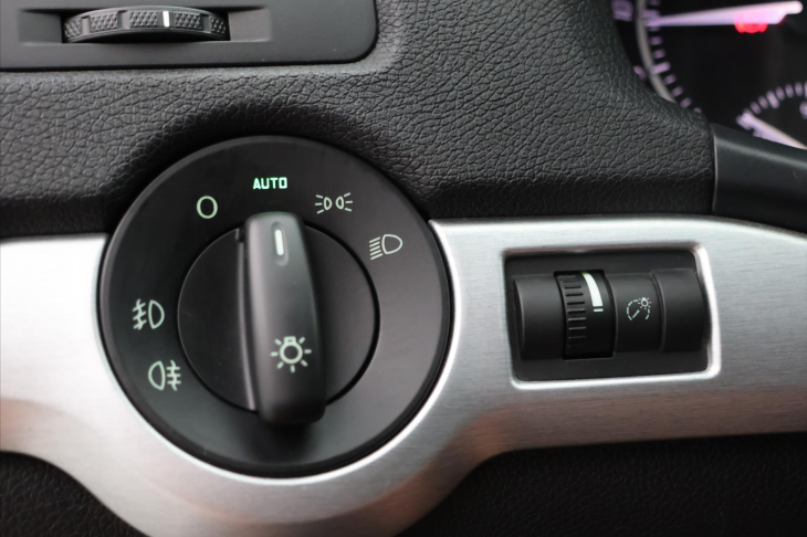 Škoda Octavia 2,0 TDI RS 125kW Xenon