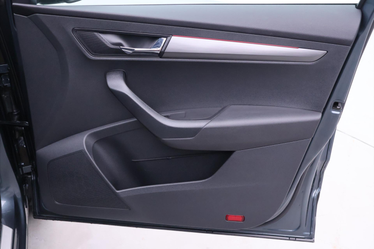 Škoda Karoq 2,0 TDI 85kW DSG Clever LED