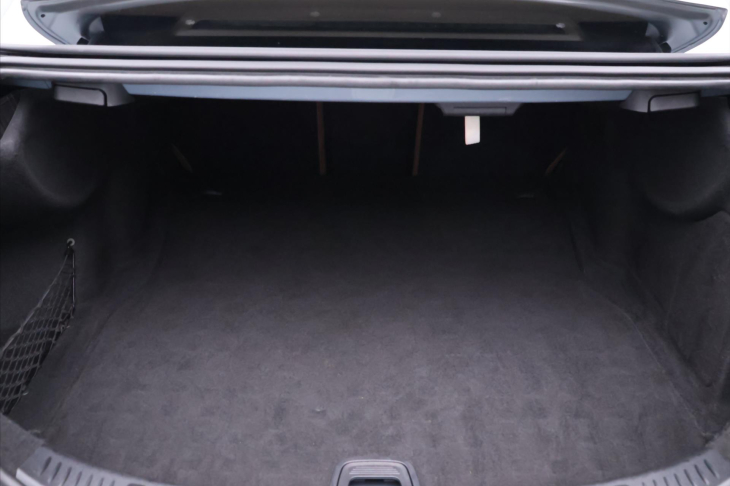 Mercedes-Benz Třídy E 2,0 4MATIC 135kW AT CZ