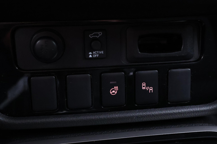 Mitsubishi Outlander 2,0 Mivec Intense CVT 4WD