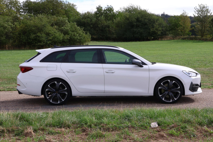 Cupra Leon 2,0 TSI 180kW Cupra DSG DPH ST