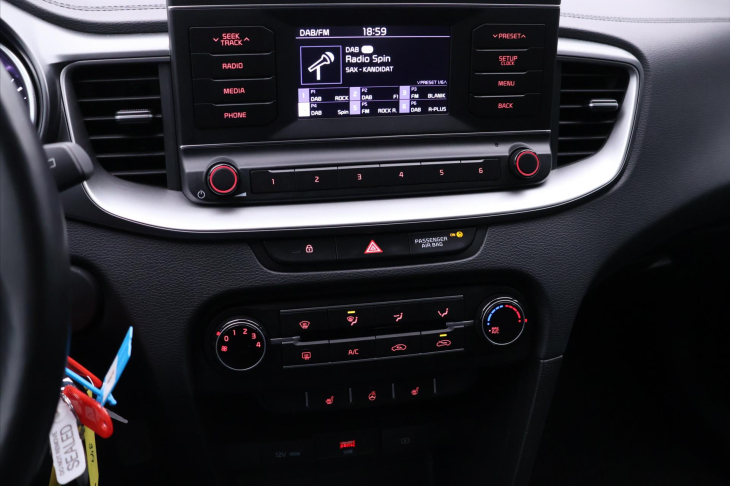 Kia Ceed 1,5 T-GDI 118kW Exclusi CZ DPH