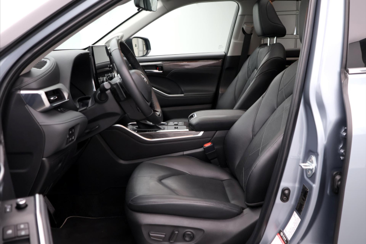 Toyota Highlander 2,5 Hybrid 140kW Executive CZ DPH