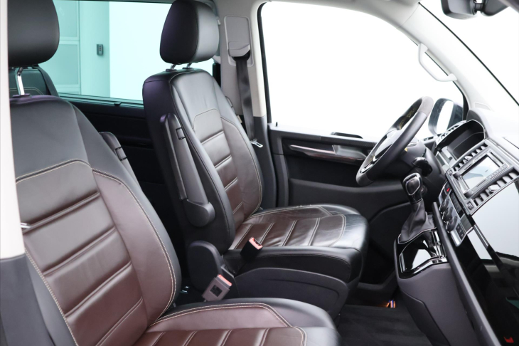 Volkswagen Multivan 2,0 TDI 146kW Highline DSG CZ DPH