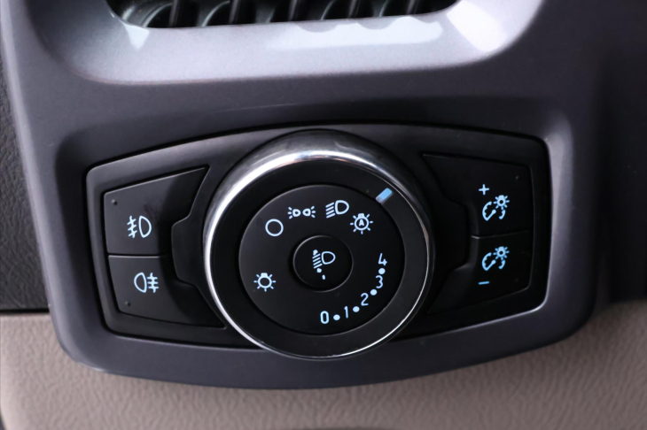 Ford Tourneo Custom 2,0 TDCi 96kW Klima CZ 9-Míst