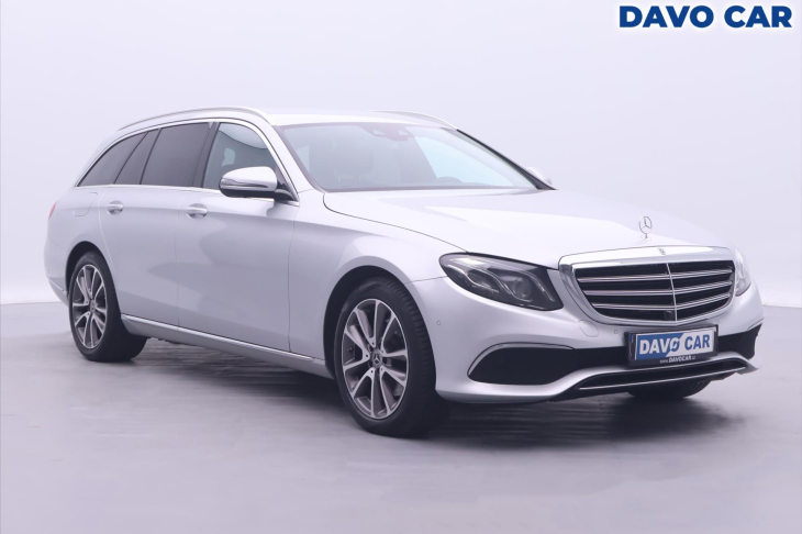 Mercedes-Benz Třídy E 2,0 220d 143kW 4Matic Aut. LED