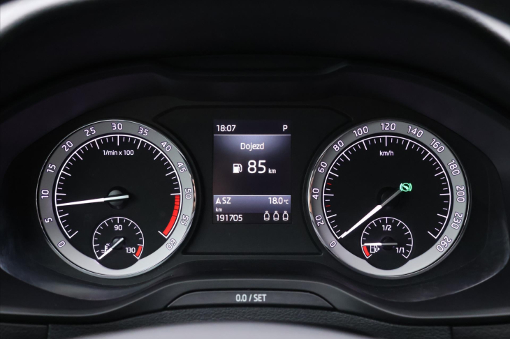 Škoda Karoq 2,0 TDI 110kW 4x4 DSG Webasto