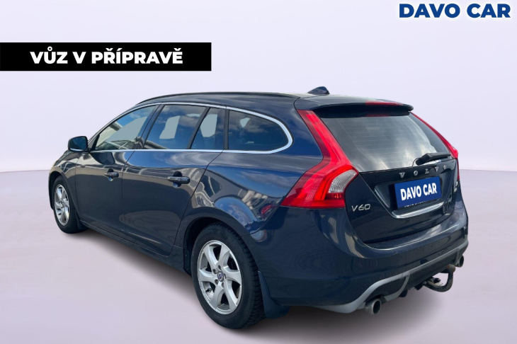 Volvo V60 2,4 D4 V5 120kW AWD R-design