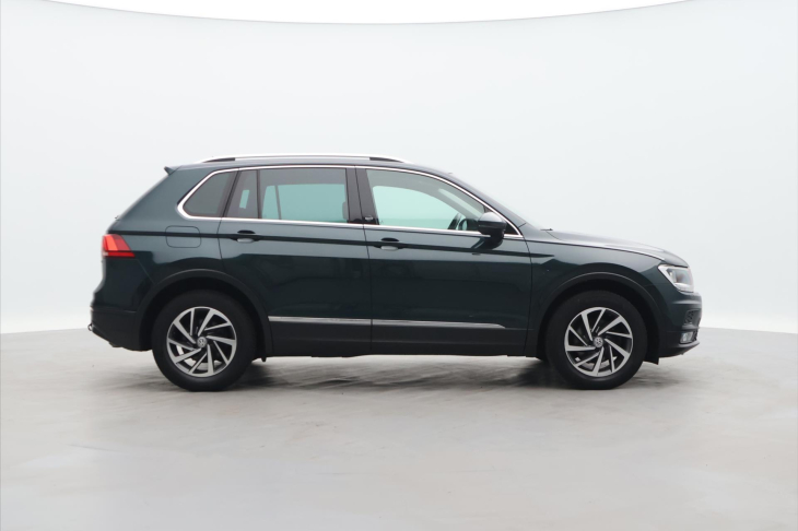 Volkswagen Tiguan 2,0 TDI Webasto Tažné 1.Maj.