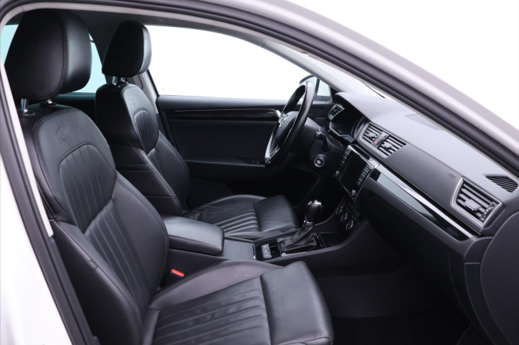 Škoda Superb 2,0 TSI 242kW DSG 4x4 L&K CZ