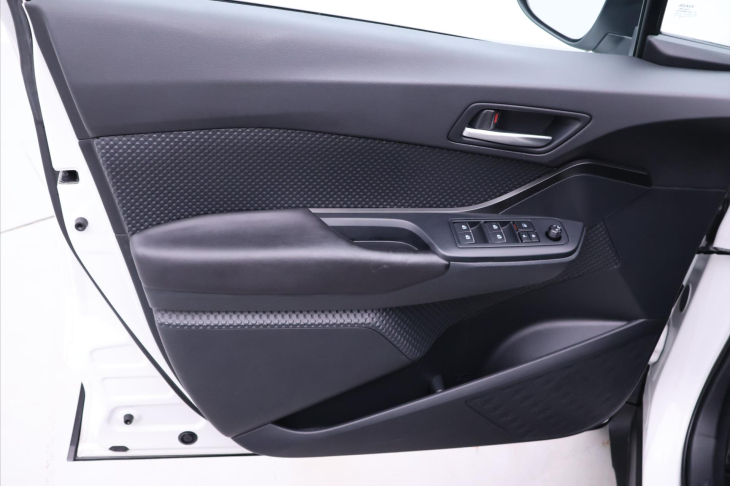 Toyota C-HR 1,2 Turbo 85kW CZ Serv.kniha