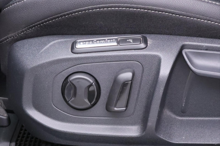 Volkswagen Arteon 2,0 TSI 206kW DSG 4M R-Line