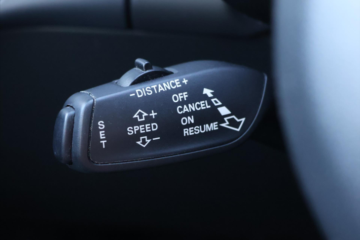 Audi A4 2,0 TDI 130kW Quattro S line