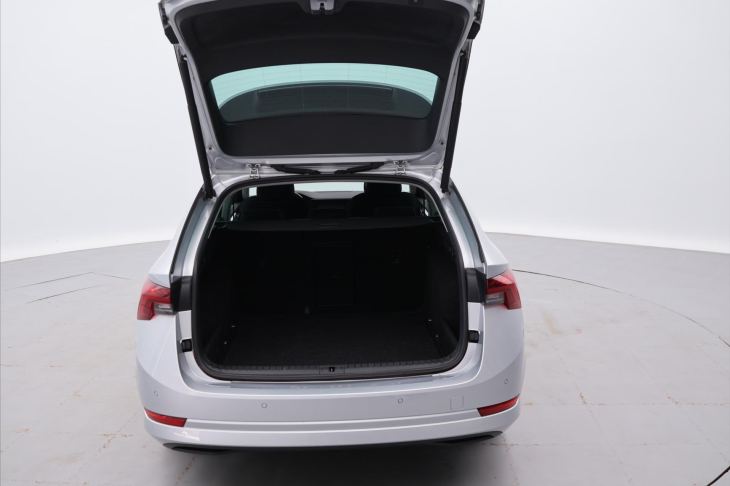 Škoda Octavia 2,0 TDI 110kW DSG Style 4x4 CZ