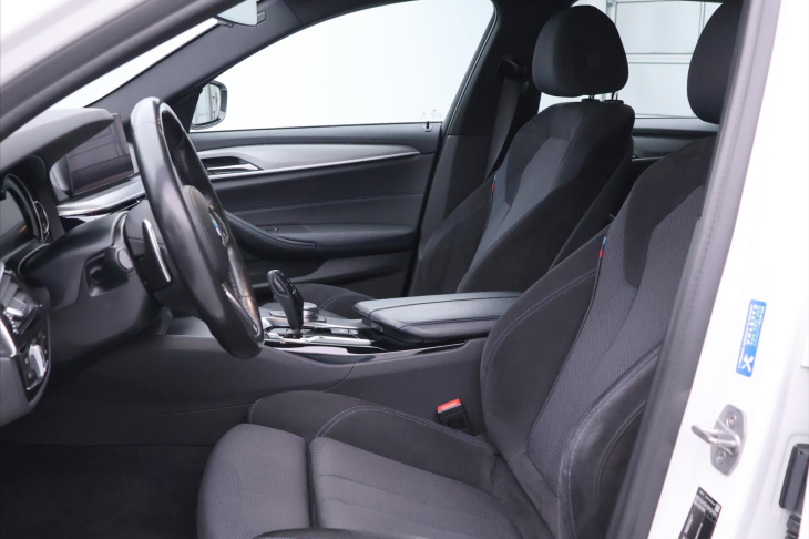 BMW Řada 5 2,0 dA 140kW M-Paket, Záruka