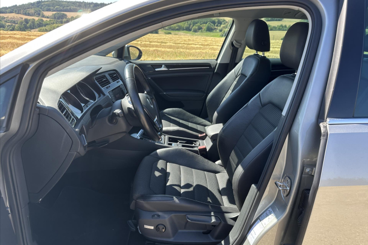 Volkswagen Golf 1,4 TSI 90kW DSG Highline Xenon