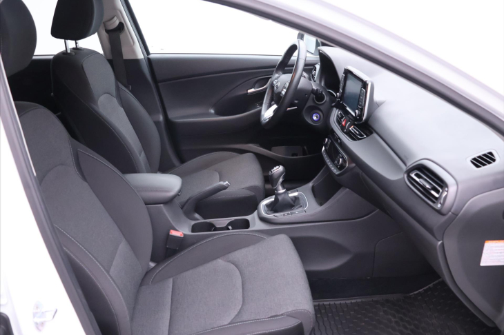 Hyundai i30 1,5 T-GDI 117kW CZ 1.Maj. DPH