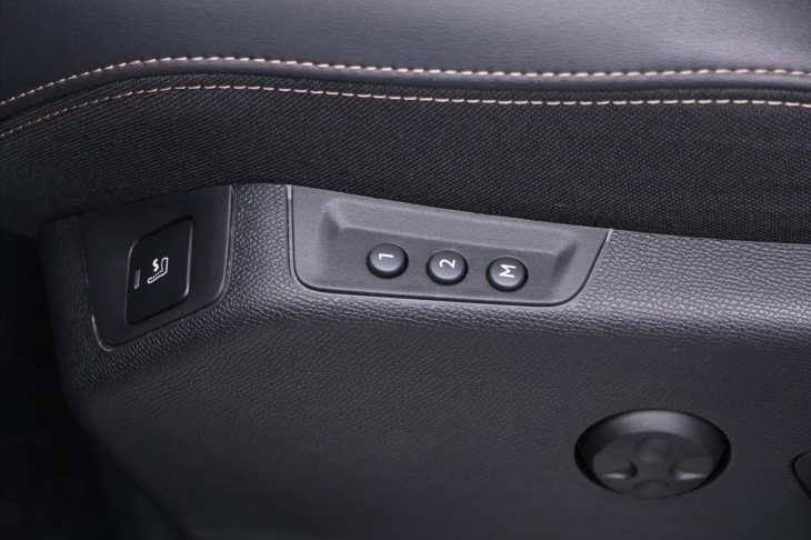 Peugeot 5008 2,0 BlueHDI 130kW CZ 1.Maj. GT