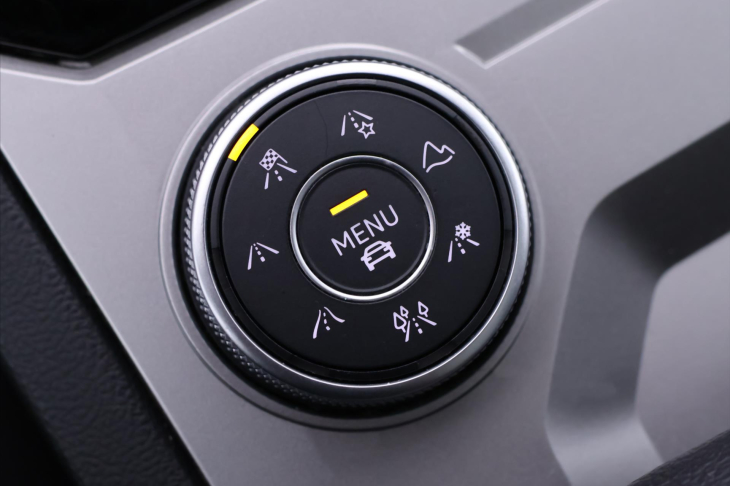 Volkswagen Touareg 3,0 V6 TDI R-Line Panorama TZ DPH