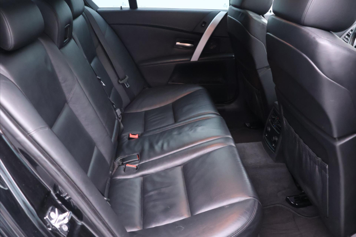 BMW M5 5,0 373kW Kůže Klima. Navigace