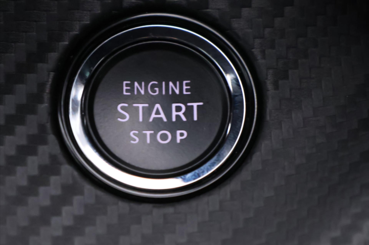 Peugeot 208 1,2 PT 74kW GT-Line LED