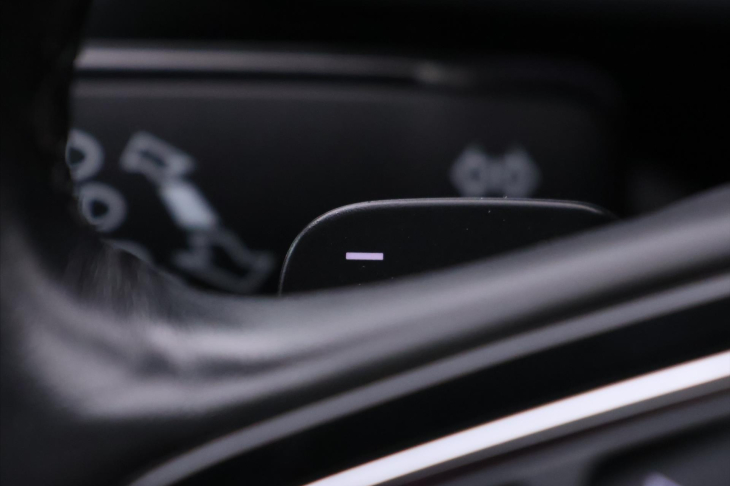 Škoda Superb 2.0 TDI DSG 140kW L&K 4x4 CZ