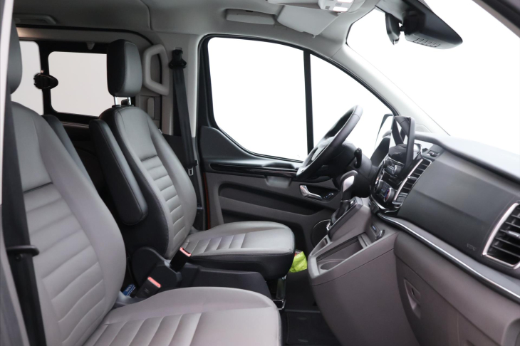 Ford Tourneo Custom 2,0 TDCI 136kW Titanium CZ DPH