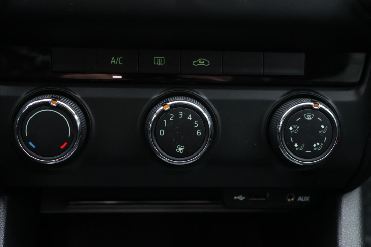 Škoda Octavia 1,6 TDI Ambition Xenon CZ DPH