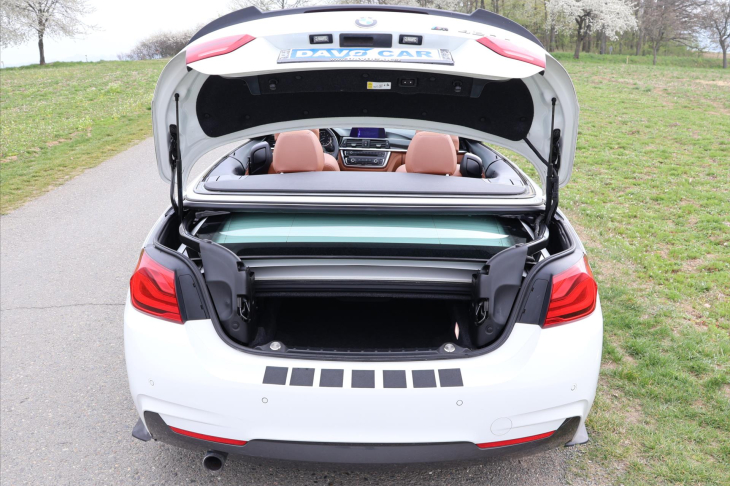 BMW Řada 4 2,0 M-Packet Luxury Cabrio