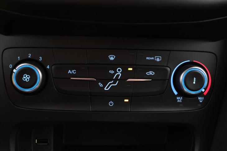 Ford Focus 1,0 EcoBoost 92 kW CZ 1.Maj.