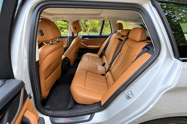 BMW Řada 5 2,0 530i xDrive Luxury Line