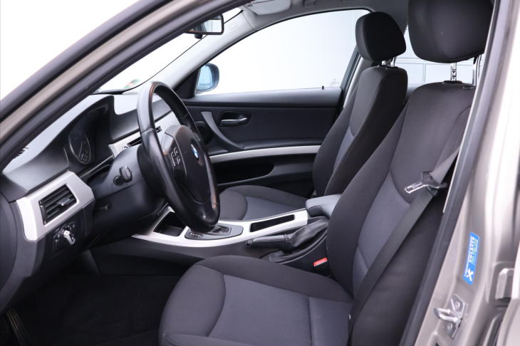 BMW Řada 3 2,0 318i 105kW Automat Klima