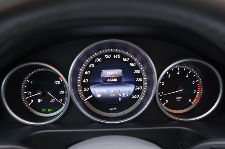 Mercedes-Benz Třídy E 3,5 E 400 Serv.kniha LED