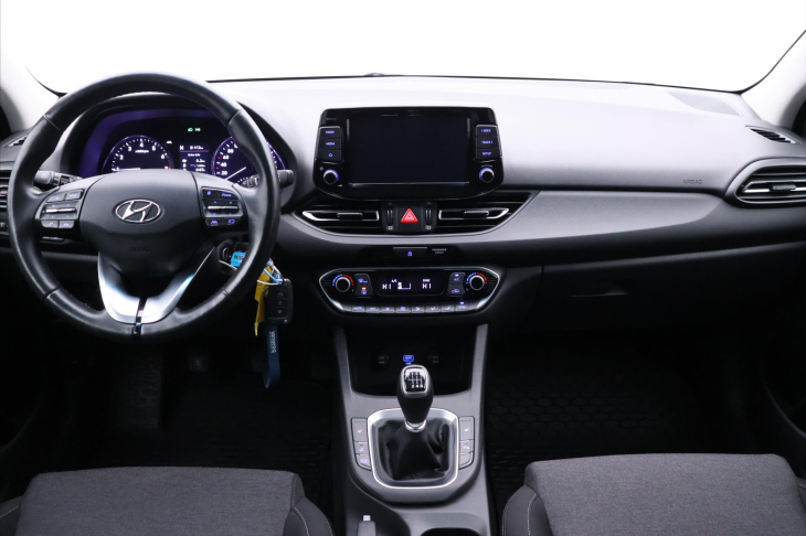 Hyundai i30 1,5 T-GDI 117kW Smart DPH CZ