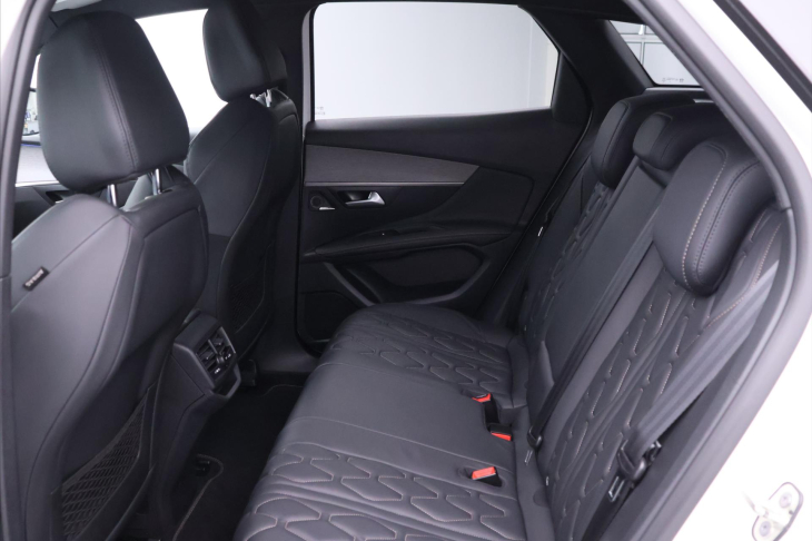 Peugeot 3008 2,0 HDI 130 kW CZ Kůže GT