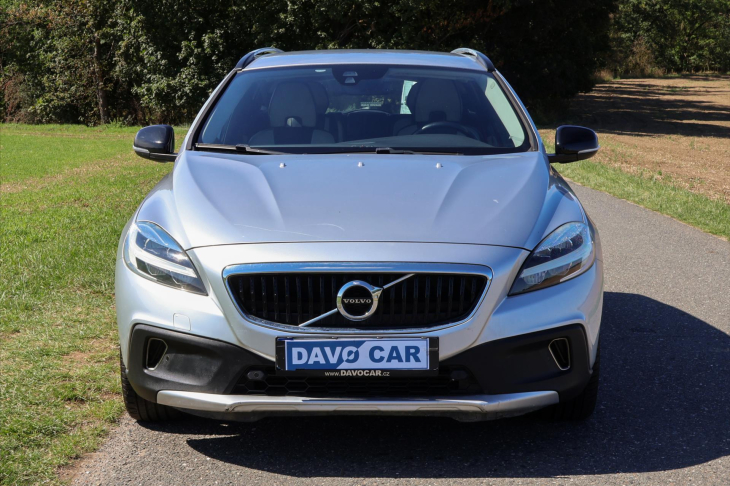 Volvo V40 2,0 D2 Aut. Cross Country 1Maj