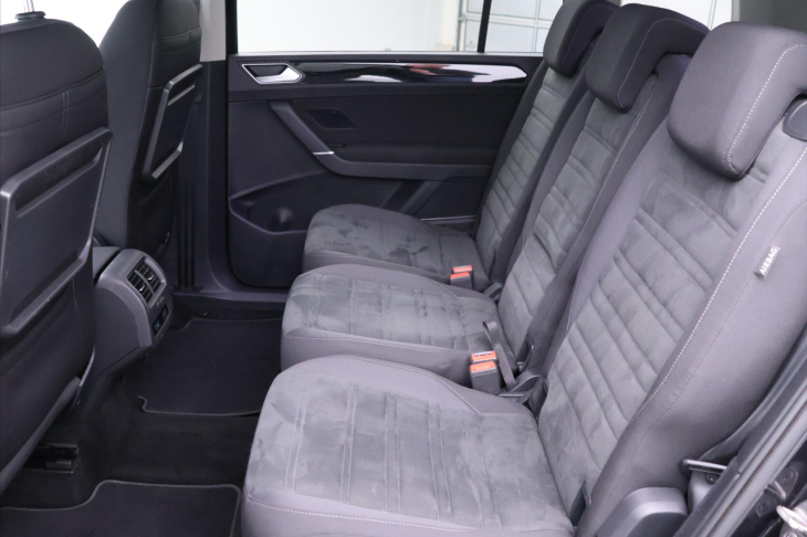 Volkswagen Touran 2,0 TDI 90kW Highline CZ DPH