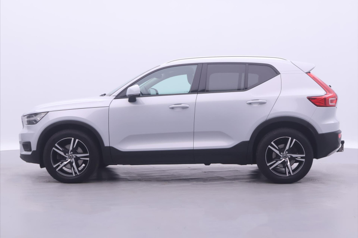 Volvo XC40 2,0 T4 Drive-E Momentum AWD CZ
