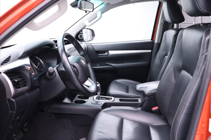 Toyota Hilux 2,8 D-4D 150kW Executive DPH