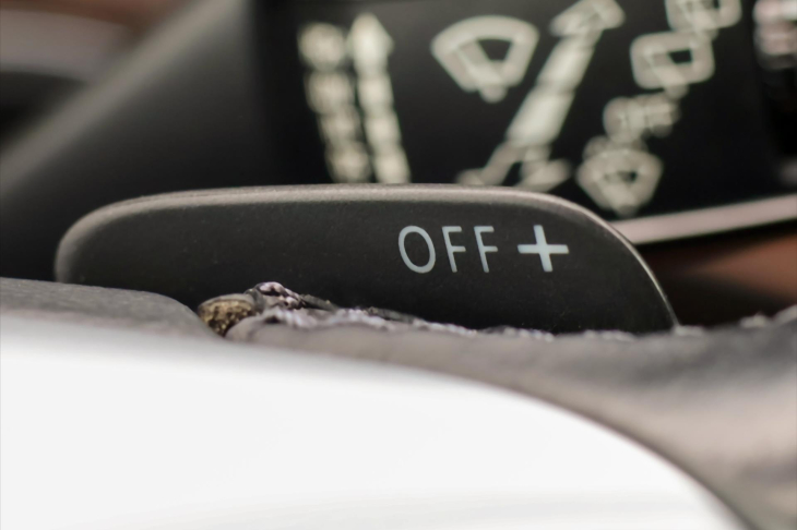 Volkswagen Touareg 3,0 TDI V6 210kW 4M CZ DPH